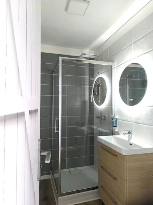 Nouveau Les Grumes 2 - Maison - 2 Chambres - Jardin - Neuf กงเปียญ ภายนอก รูปภาพ